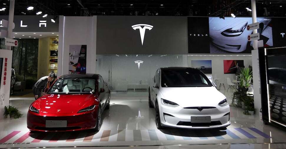 Tesla, seduta sanguinosa in Borsa: crollo per le consegne da Shanghai (-20%)