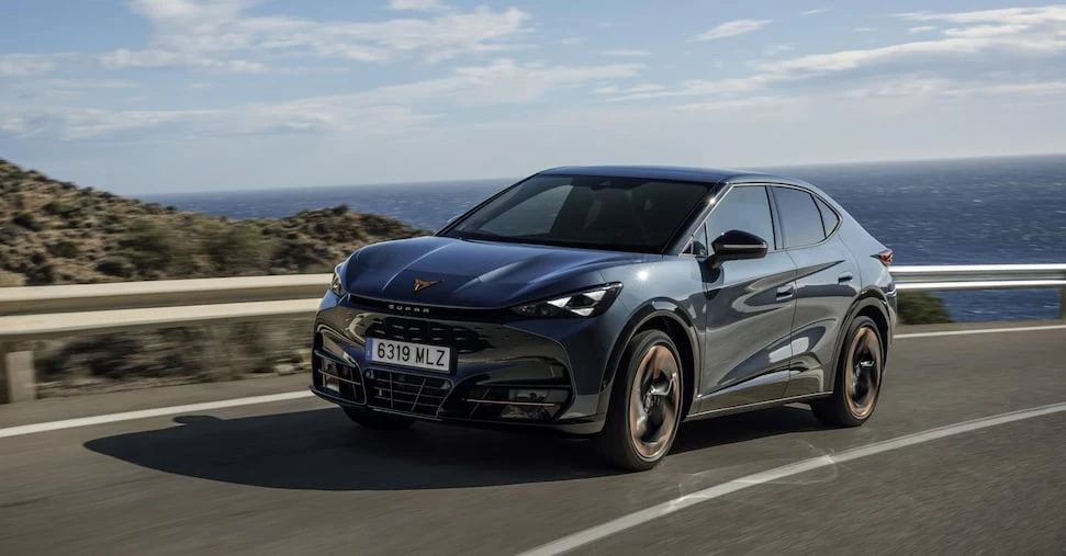 Cupra con l’inedita Tavascan cala l’asso su design innovativo e alta tecnologia