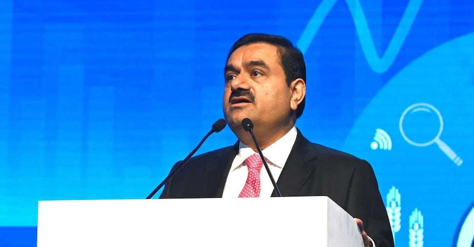 India, Gautam Adani accusato di gonfiare il prezzo del carbone