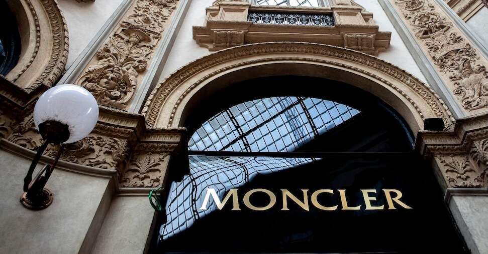 Moncler scivola con riassetto Double R, per famiglia Rivetti mani libere su 3,9%