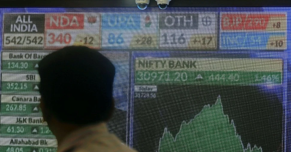 Borse, a Tokio apertura in lieve rialzo. Euro giù per le incertezze del voto Ue