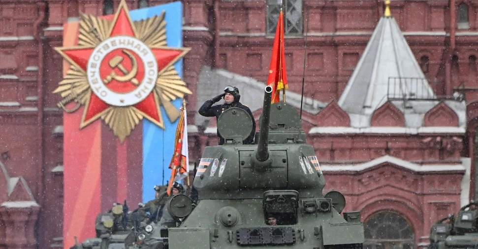 Putin all’Occidente: «Nessuno può minacciarci, armi nucleari sempre pronte»