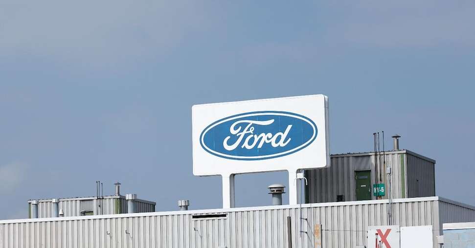 Ford, primo accordo negli Usa: aumenti del 25% nelle fabbriche