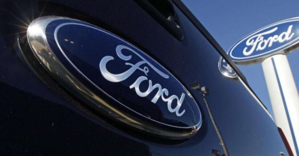 «Catl comunista». Ford tira dritto sulle batterie con i cinesi ma ridimensiona