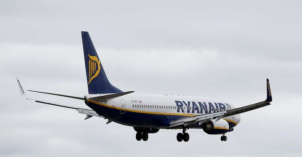 Ryanair primo dividendo e previsioni annuali record