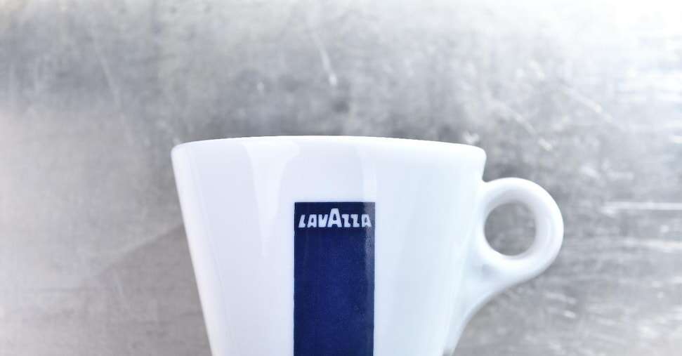 Lavazza compra le macchinette del caffè: opa su Ivs