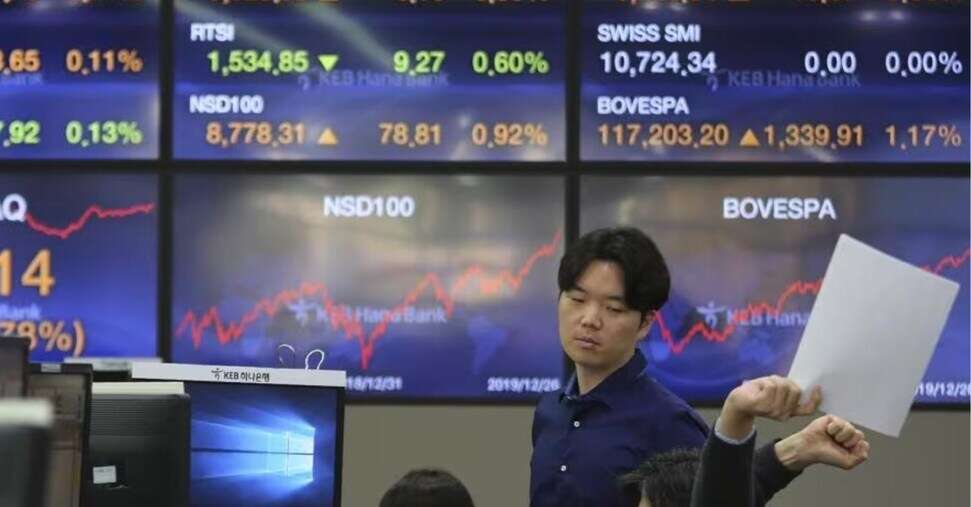 Borse Asiatiche in lieve ribasso, fa eccezione Tokyo in leggera crescita