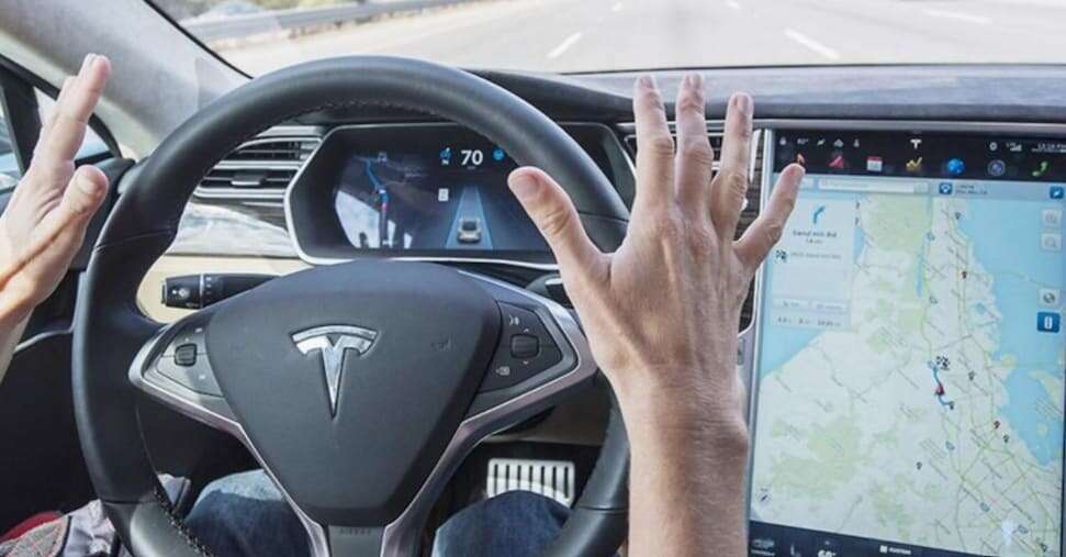 Tesla e Autopilot, il governo Usa chiede correttivi su 2 milioni di auto