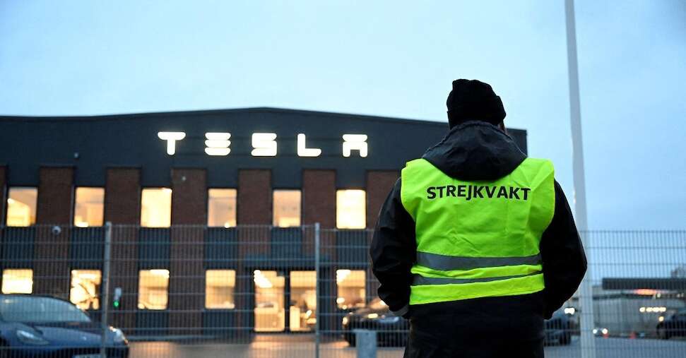 In Svezia non consegnano le targhe, Tesla fa causa all’Agenzia dei trasporti