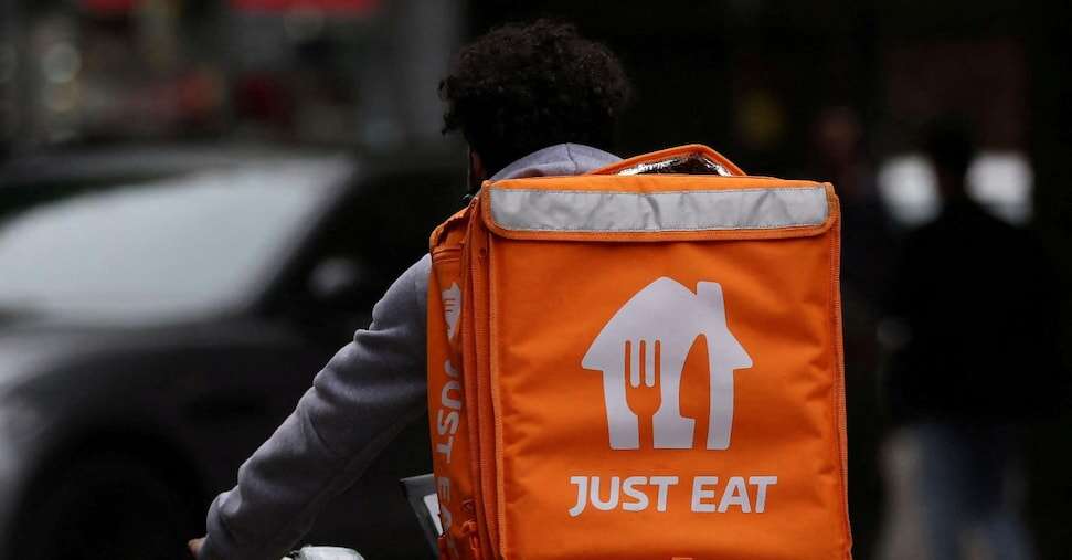 Just Eat Takeaway, calo dei volumi ma margini in aumento