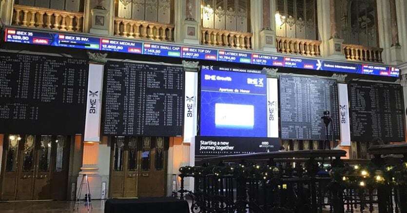 Borse, Tokyo negativa dopo la stretta della Bank of Japan. Yen ai massimi da agosto