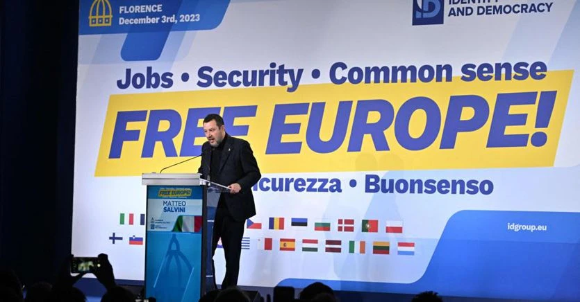 Salvini alla convention dei sovranisti: «Ue occupata da abusivi, centrodestra unito la libererà»