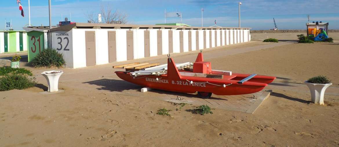 Rimini d’inverno brilla dalla spiaggia a Castel Sismondo