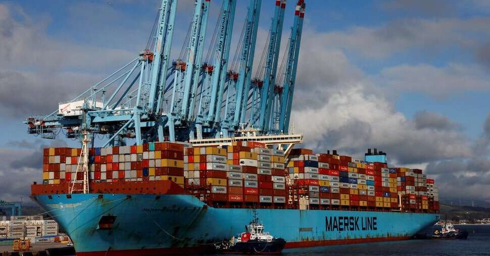 A Copenaghen tonfo Moller Maersk con crollo dell'utile trimestrale e altri 3.500 tagli