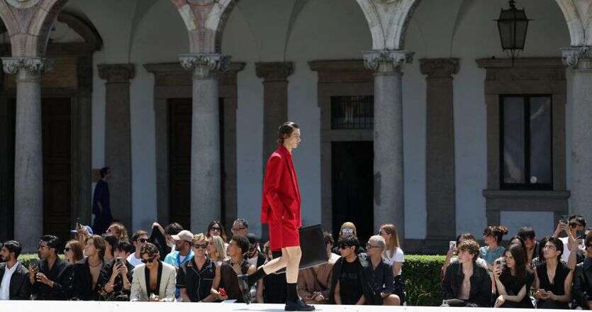 Valentino porta all’Università la sua ricerca sul maschile, Gucci in attesa del futuro