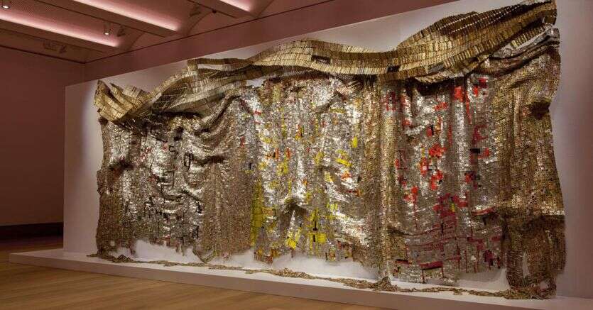 Tate, El Anatsui è l’artista della prossima Hyundai Commission alla Turbine Hall