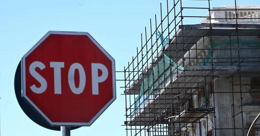 Napoli: truffa dei bonus edilizi, maxi sequestro da 607 milioni di euro