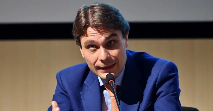 «Normativa su Ai pressocché nulla, regolare settorialmente come nella farmaceutica»