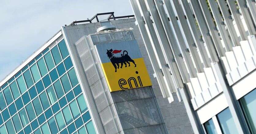 Eni corre con titoli oil e impegni in Libia