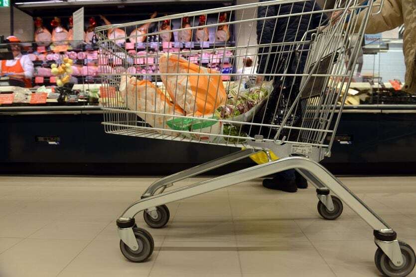 Supermercati in luce alla Borsa di Londra grazie a vendite prenatalizie spinte da inflazione