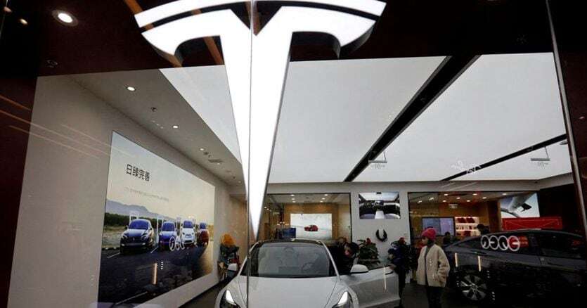 Tesla verso vendite record, ma in Cina perde quote di mercato