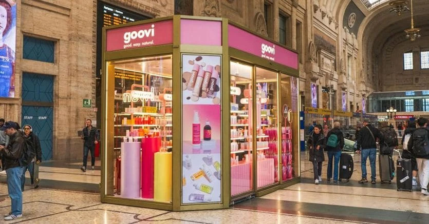 Il brand digitale scommette sul retail fisico