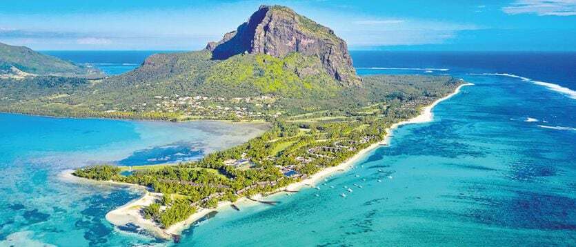 Oceano, terre colorate e profumi di tè: intramontabile Mauritius