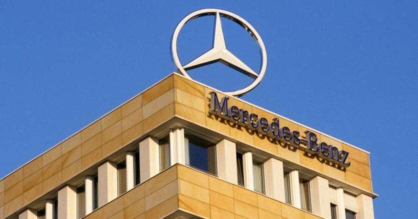 Mercedes-Benz, utile operativo +28% nel 2022. Sale il dividendo