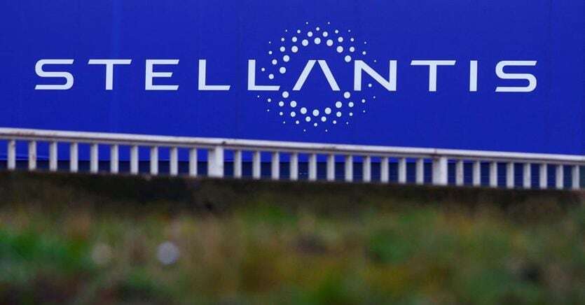 Stellantis, più chip: ricavi a +29%. Per Bnp utile a 2,8 miliardi