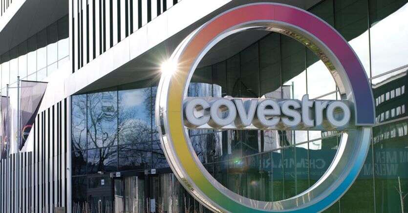 A Francoforte corre Covestro, Abu Dhabi National Oil Company interessata a rilevare il gruppo