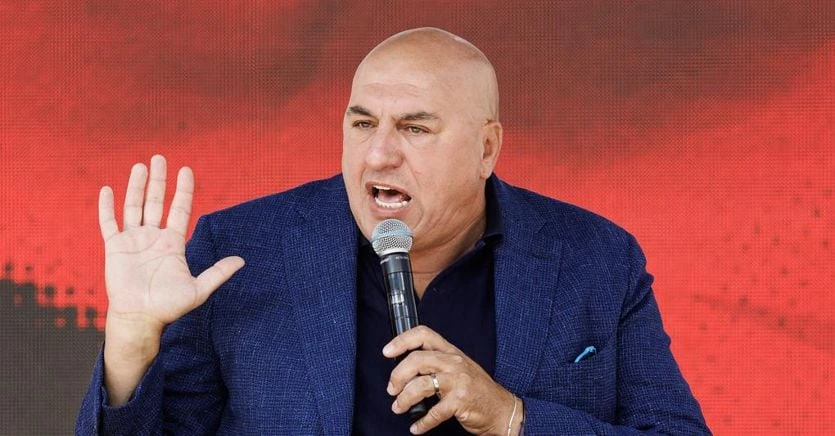 Crosetto: «Opposizione giudiziaria pericolo per il Governo». L’Anm: «Idea fuorviante». Lui replica: «Non attacco la magistratura, ma cerco la verità»