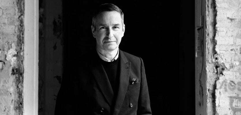 Dries Van Noten dice addio alla moda con la sua consueta grazia e consapevolezza