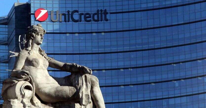 Unicredit sotto i riflettori in attesa dei conti, occhi su guidance