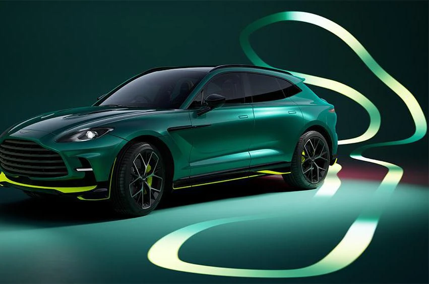 Aston Martin Dbx 707 Amr24 Edition, le foto del suv che omaggia la F1