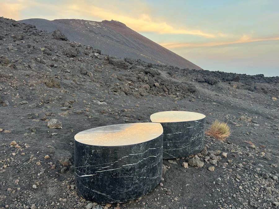 L’infinito impero senza tempo dell’Etna secondo Aleksandar Duravcevic