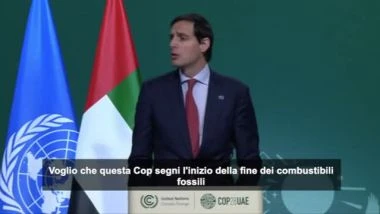 Commissario Ue: Cop28 segni l'inizio della fine combustibili fossili