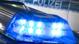 Mann durch Schuss verletzt - Unfall mit Rettungswagen