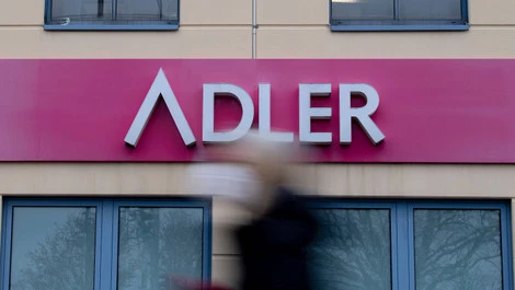 3350 Beschäftigte der Modekette Adler hoffen auf Rettung