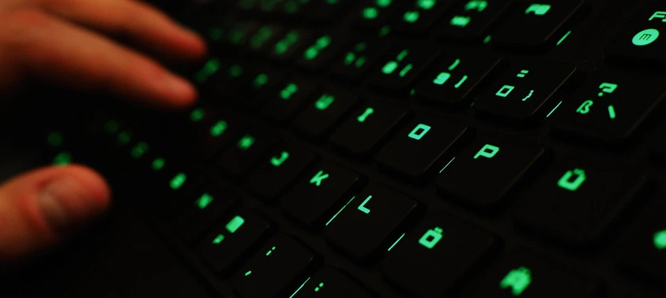 Politiker und Top-Manager fürchten Fake News und Datenklau