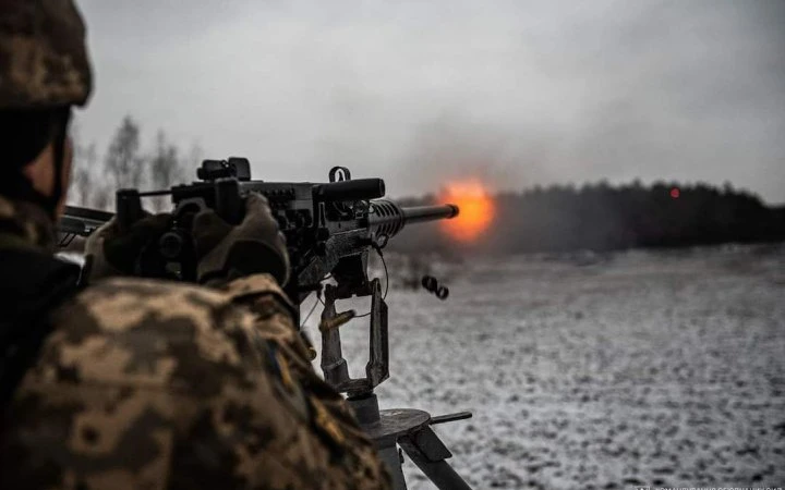 Головне за п'ятницю, 15 грудня: понад 50 відбитих атак на трьох напрямках, новий пакет допомоги від Литви