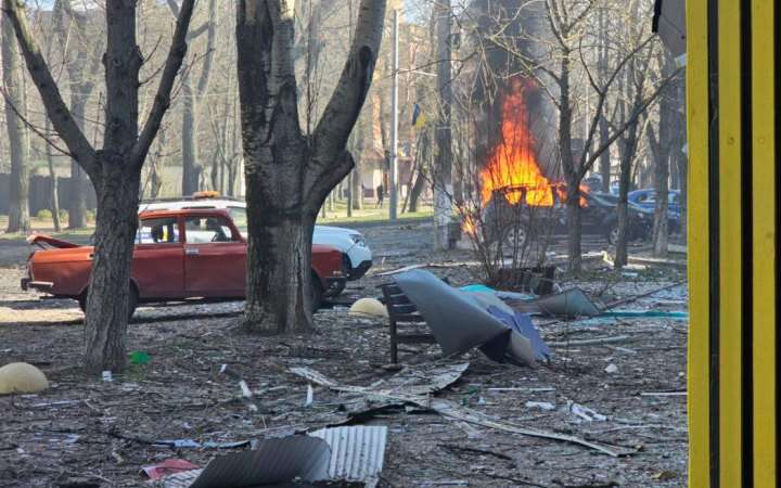 Російська армія завдала авіаудару по центру Херсона