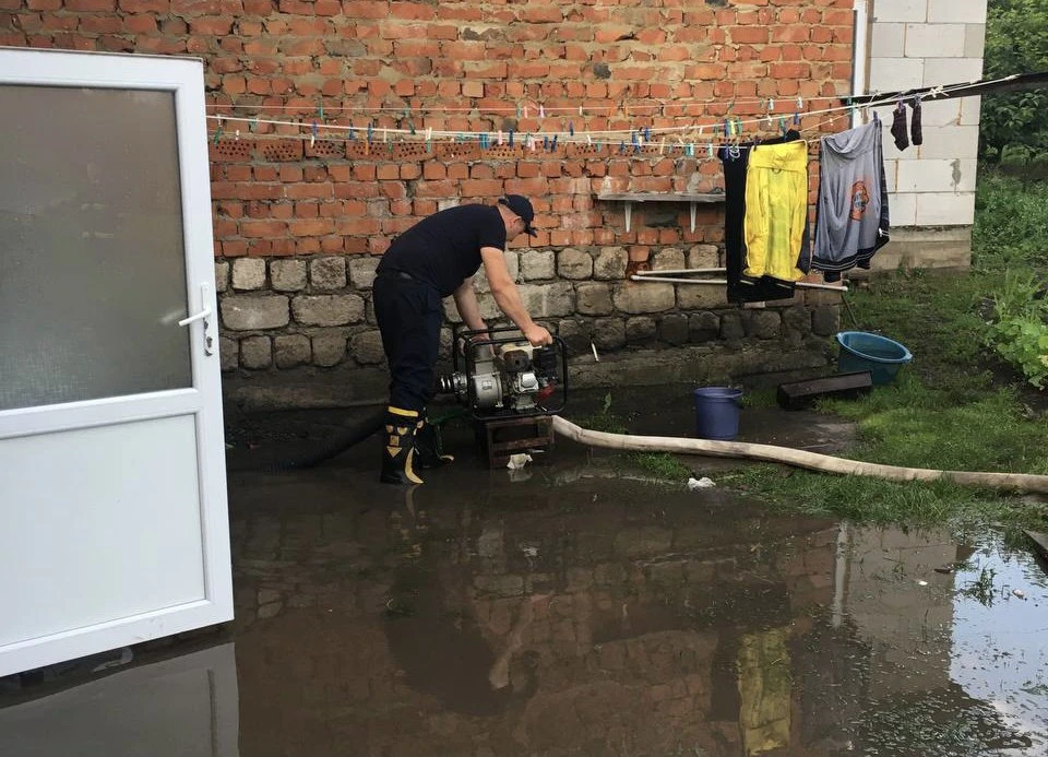 У Чернівцях унаслідок зливи підтопило 80 будинків і 150 присадибних ділянок