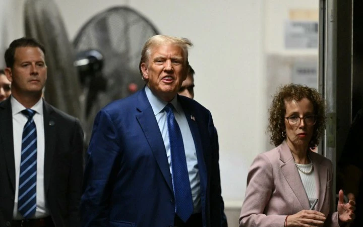 Суд відмовився зняти з Трампа заборону на коментарі в бік свідків та присяжних