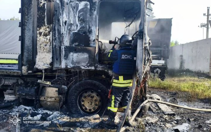 ФотоРосіяни вдарили дронами по підприємствах на Чернігівщині