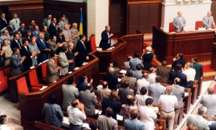 Конституція: клаптиковий ремонт вже не рятує