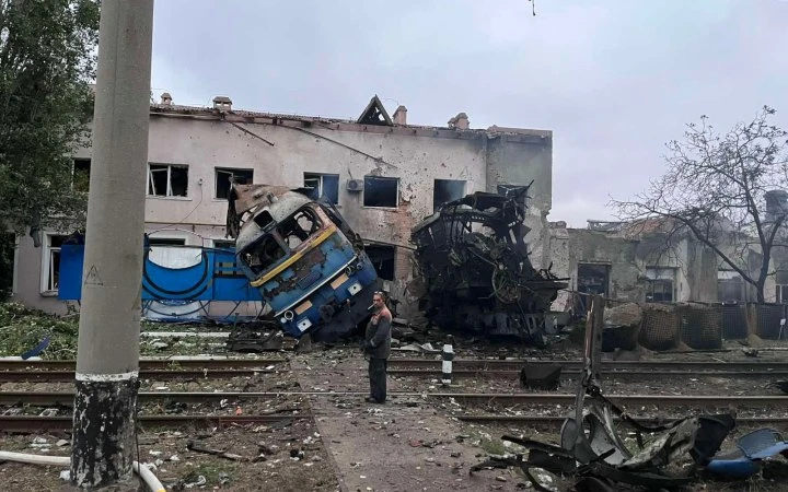Укрзалізниця оприлюднила заяву щодо ситуації з перевезеннями після російських обстрілів
