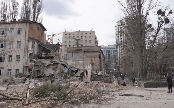 ЮНЕСКО допоможе відновити частково зруйновану російським ударом академію імені Бойчука