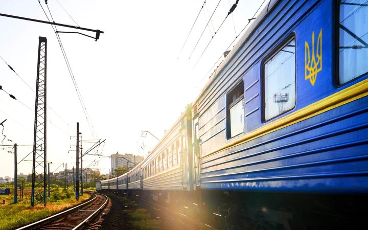 Укрзалізниця заявила, що вночі її енергетична інфраструктура зазнала атаки дронів у двох регіонах