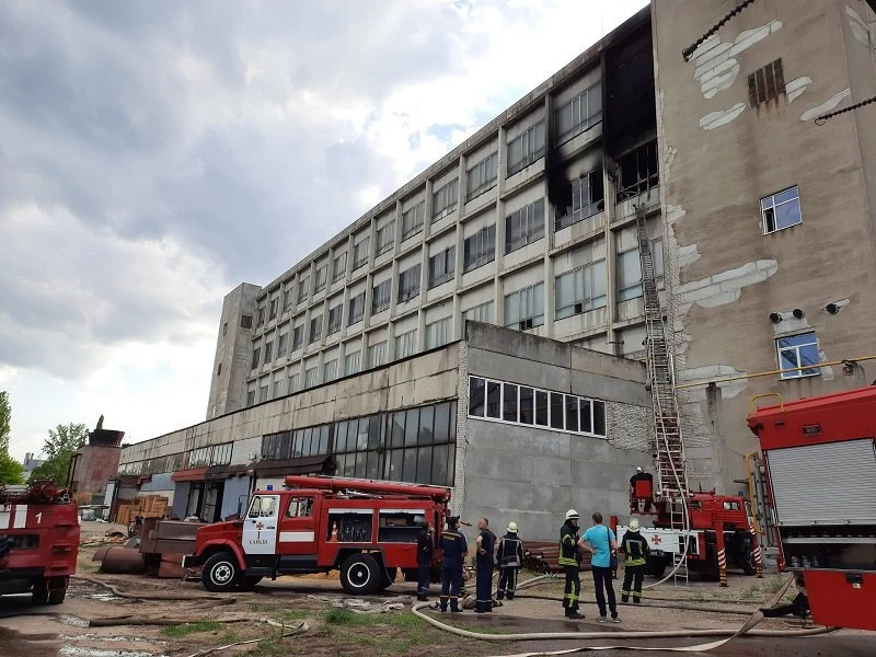 У Харкові сталася пожежа на заводі 