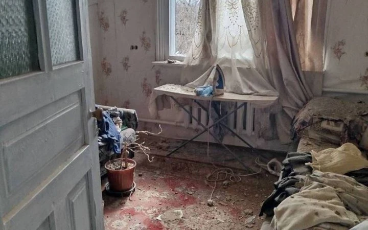 Ворожий дрон влучив у газопровід у середмісті Херсона, є поранені